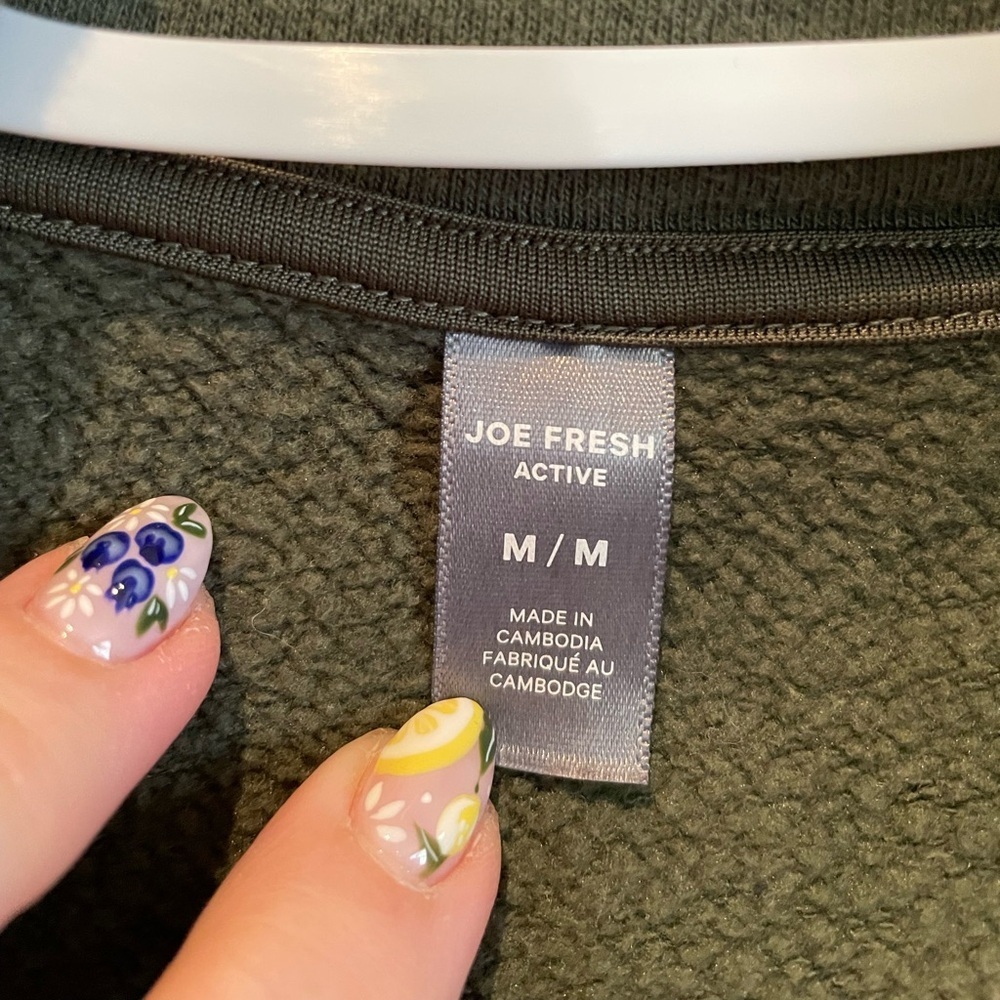 Green zip up sweater - Picture 2 of 3